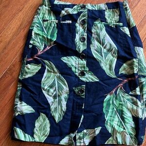 Ann Taylor pencil Skirt with palm print